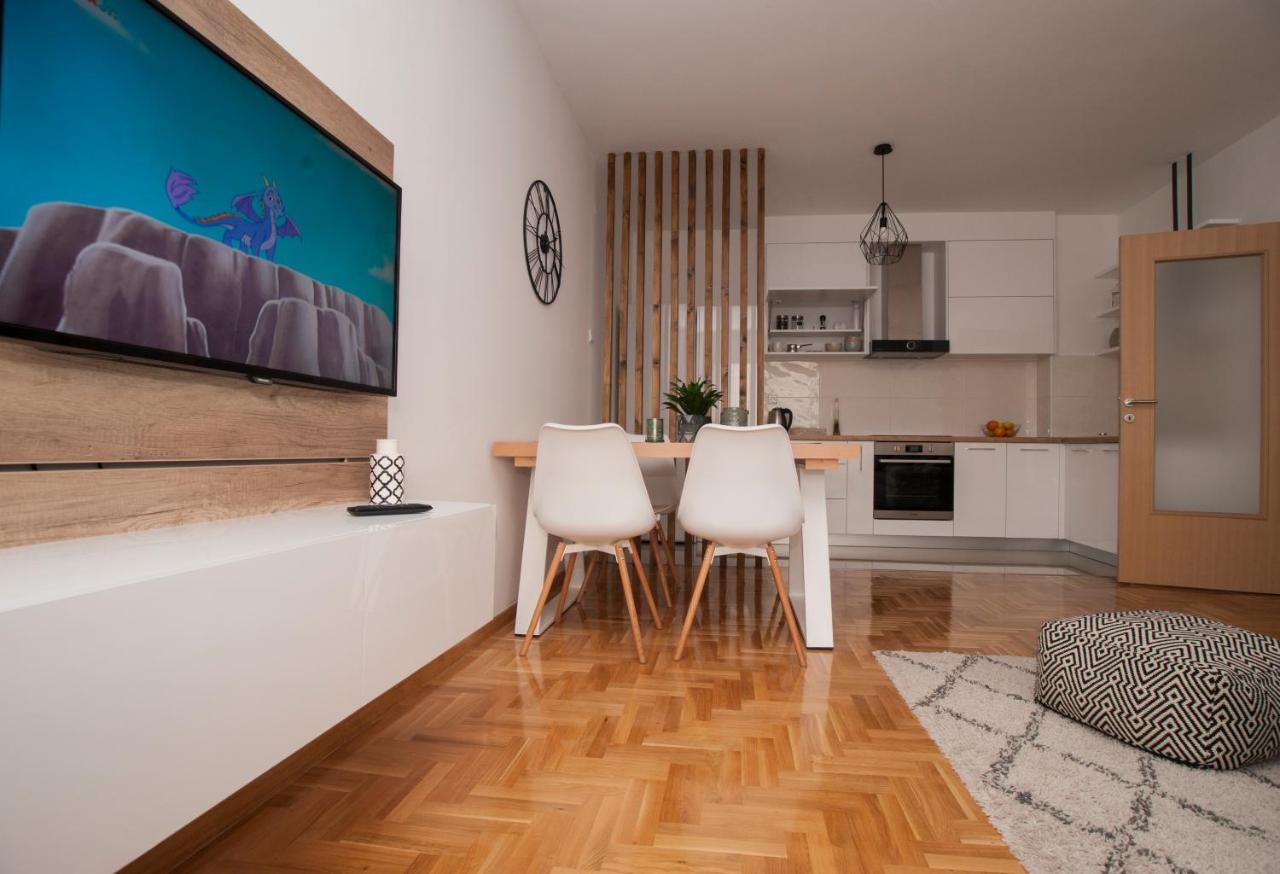 Apartman Avisi 特雷比涅 外观 照片